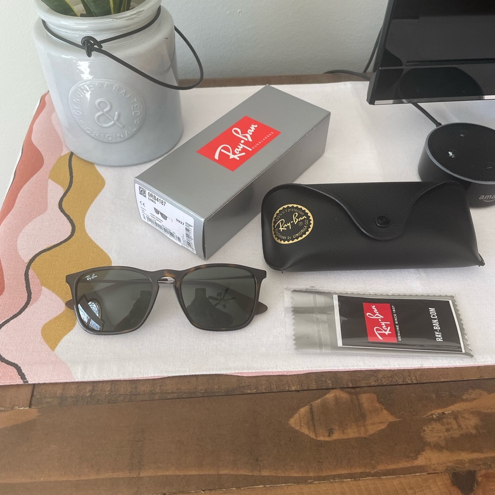 NEW Ray-Ban Sunglasses RB4187 Chris